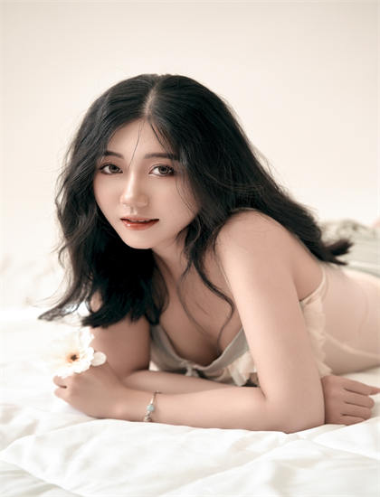 从艺术电影角度解读《神圣之路》：的人物塑造与情感表达 ——带你领略艺术电影的魅力